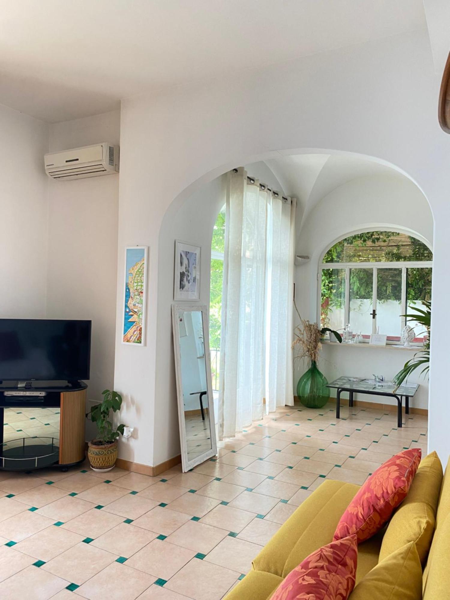Apartament Positano'S Flats Zewnętrze zdjęcie